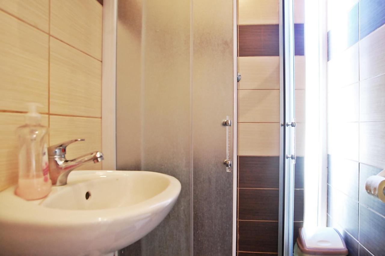 Apartman Meghan プーラ エクステリア 写真