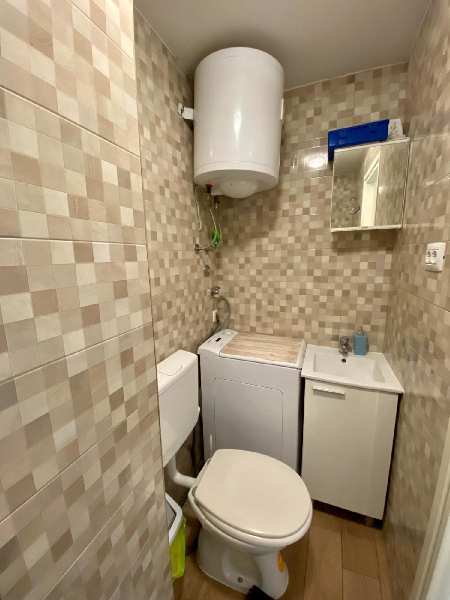 Apartman Meghan プーラ エクステリア 写真