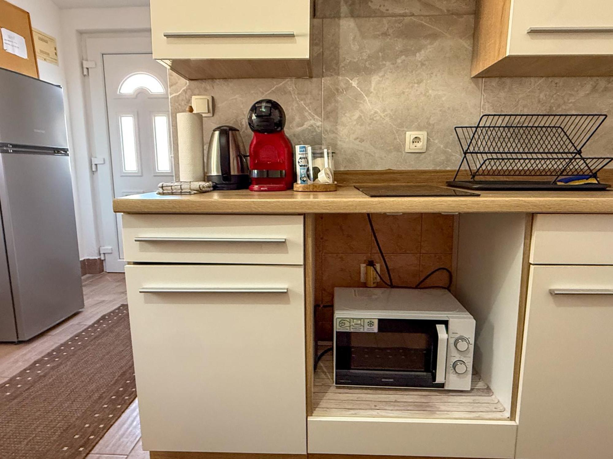 Apartman Meghan プーラ エクステリア 写真
