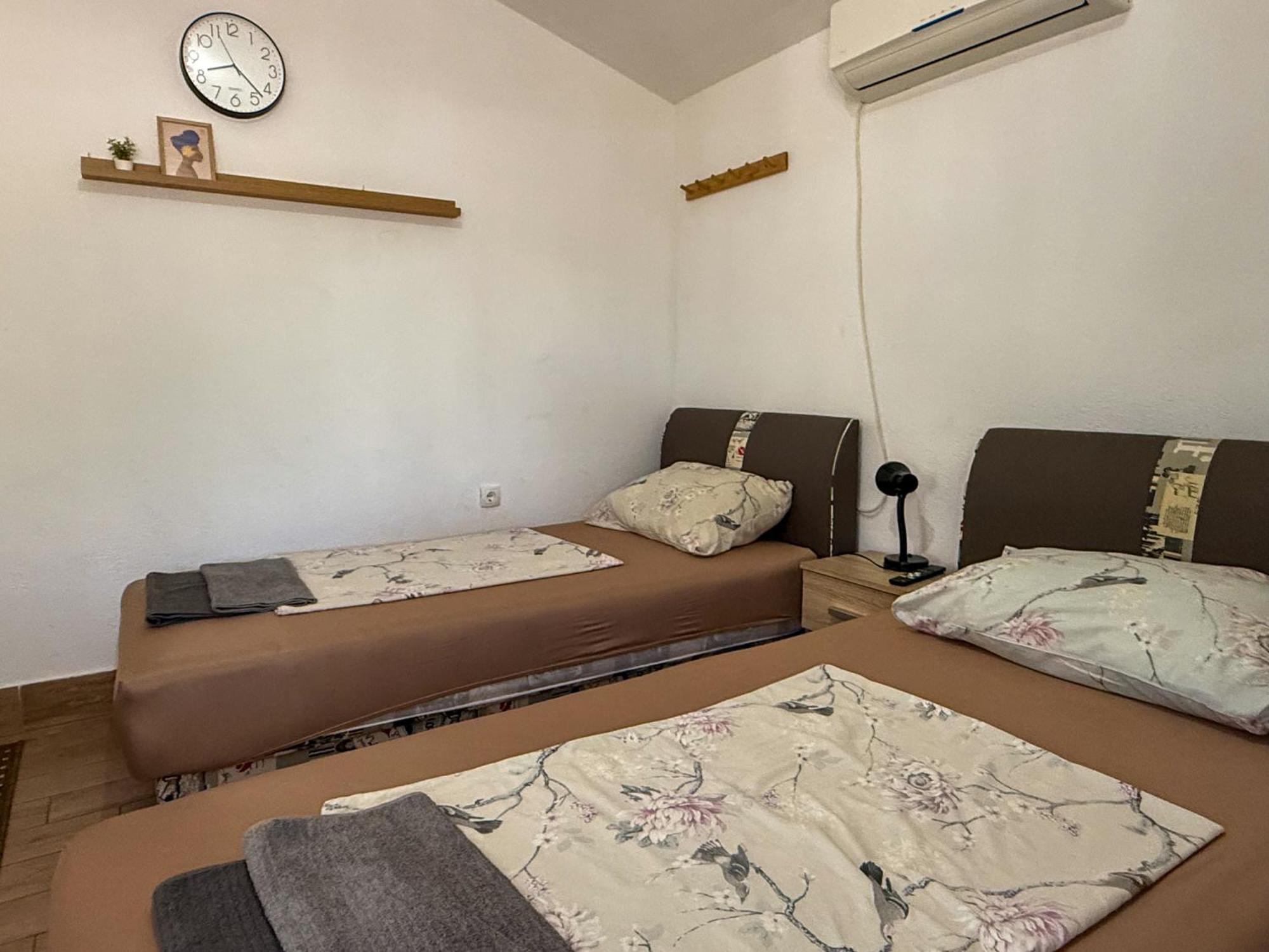 Apartman Meghan プーラ エクステリア 写真